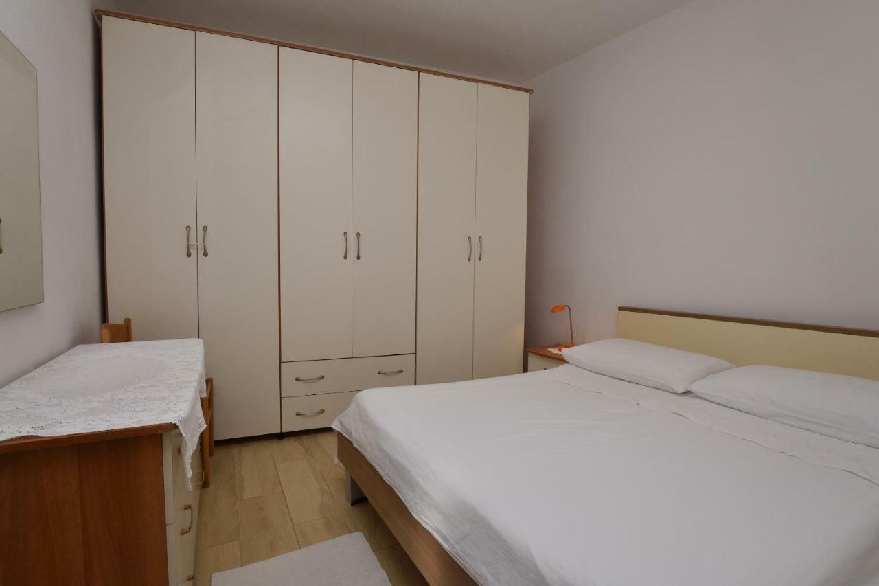 Apartment Milka Primošten Esterno foto