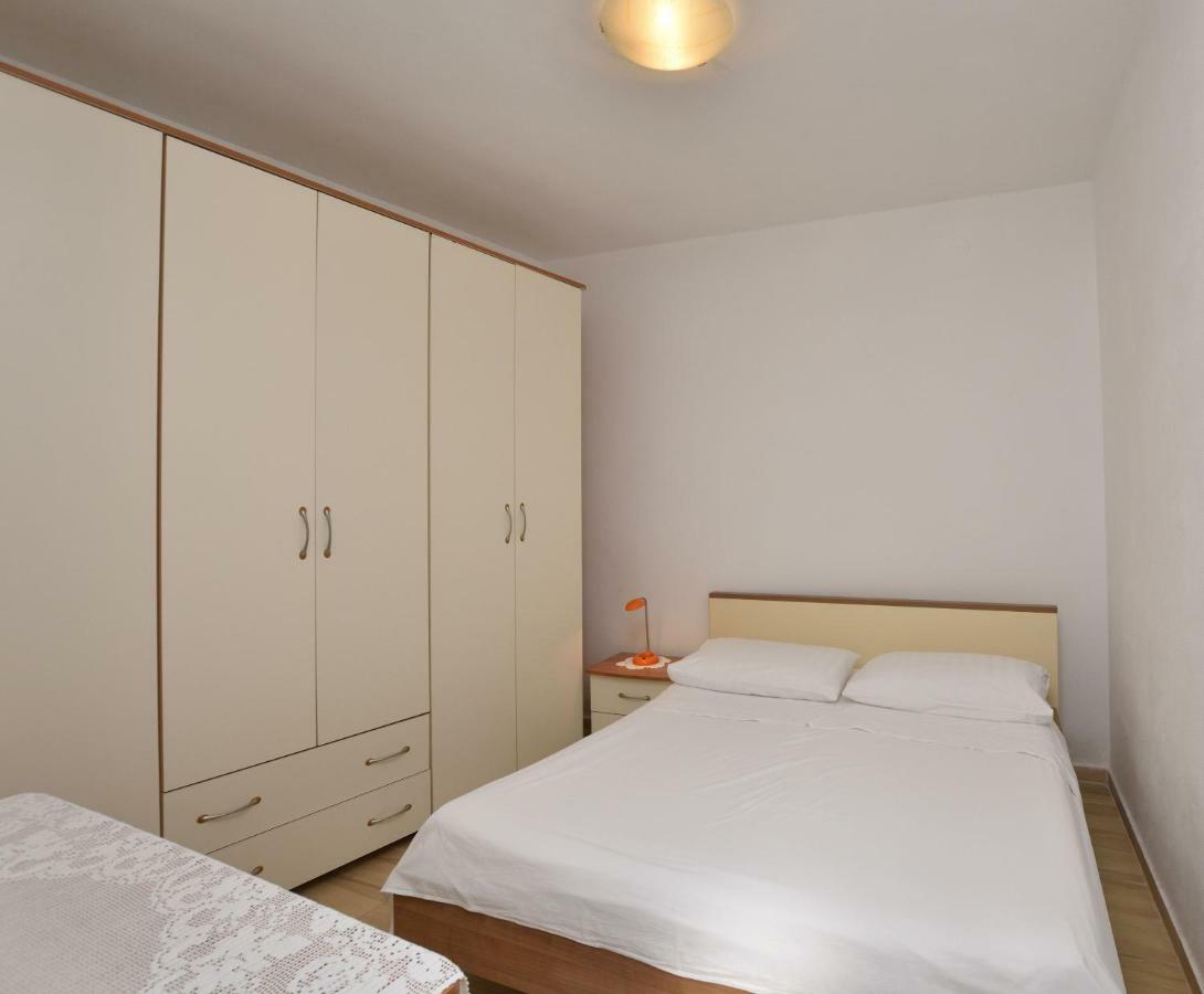 Apartment Milka Primošten Esterno foto