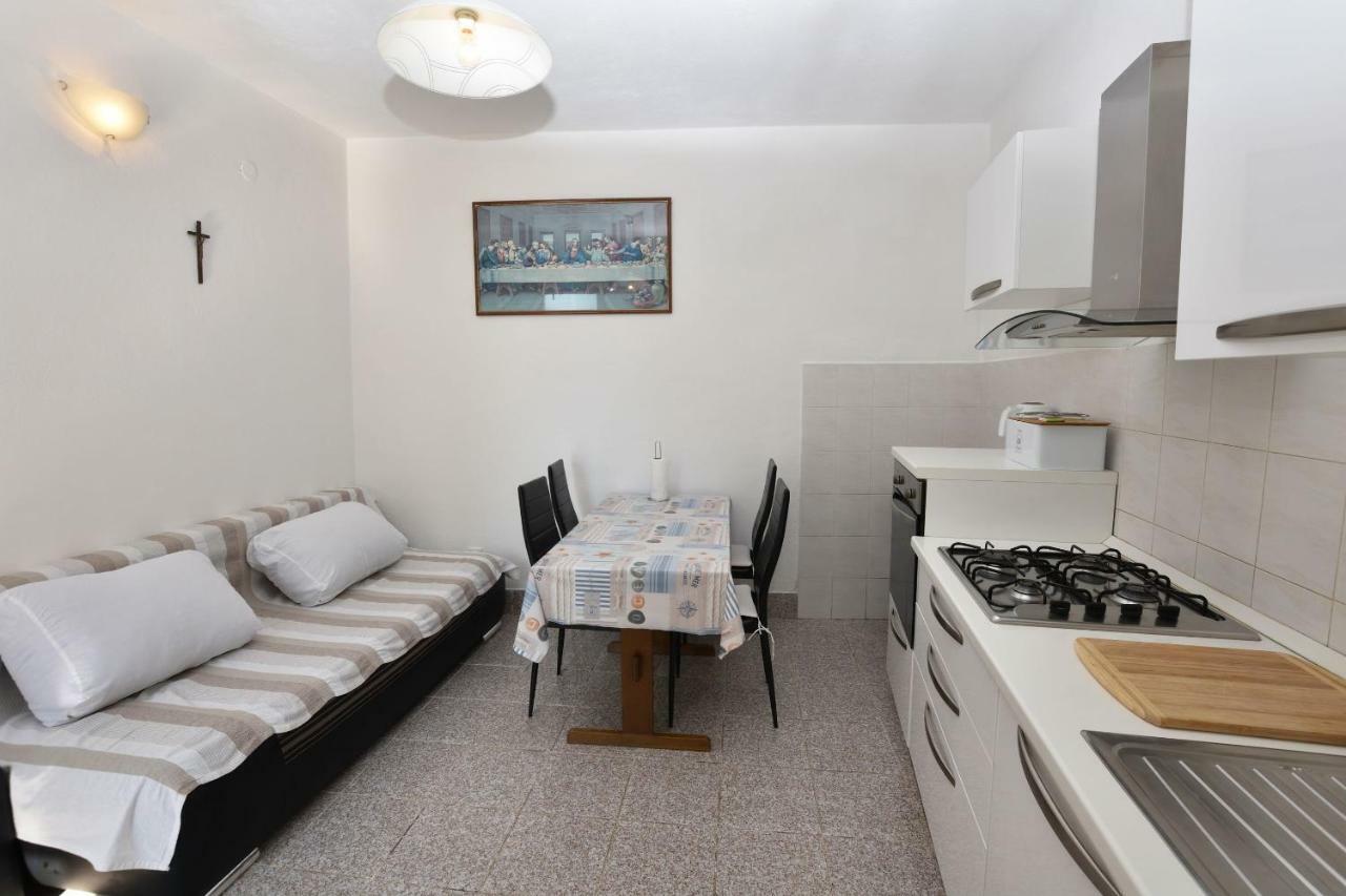 Apartment Milka Primošten Esterno foto
