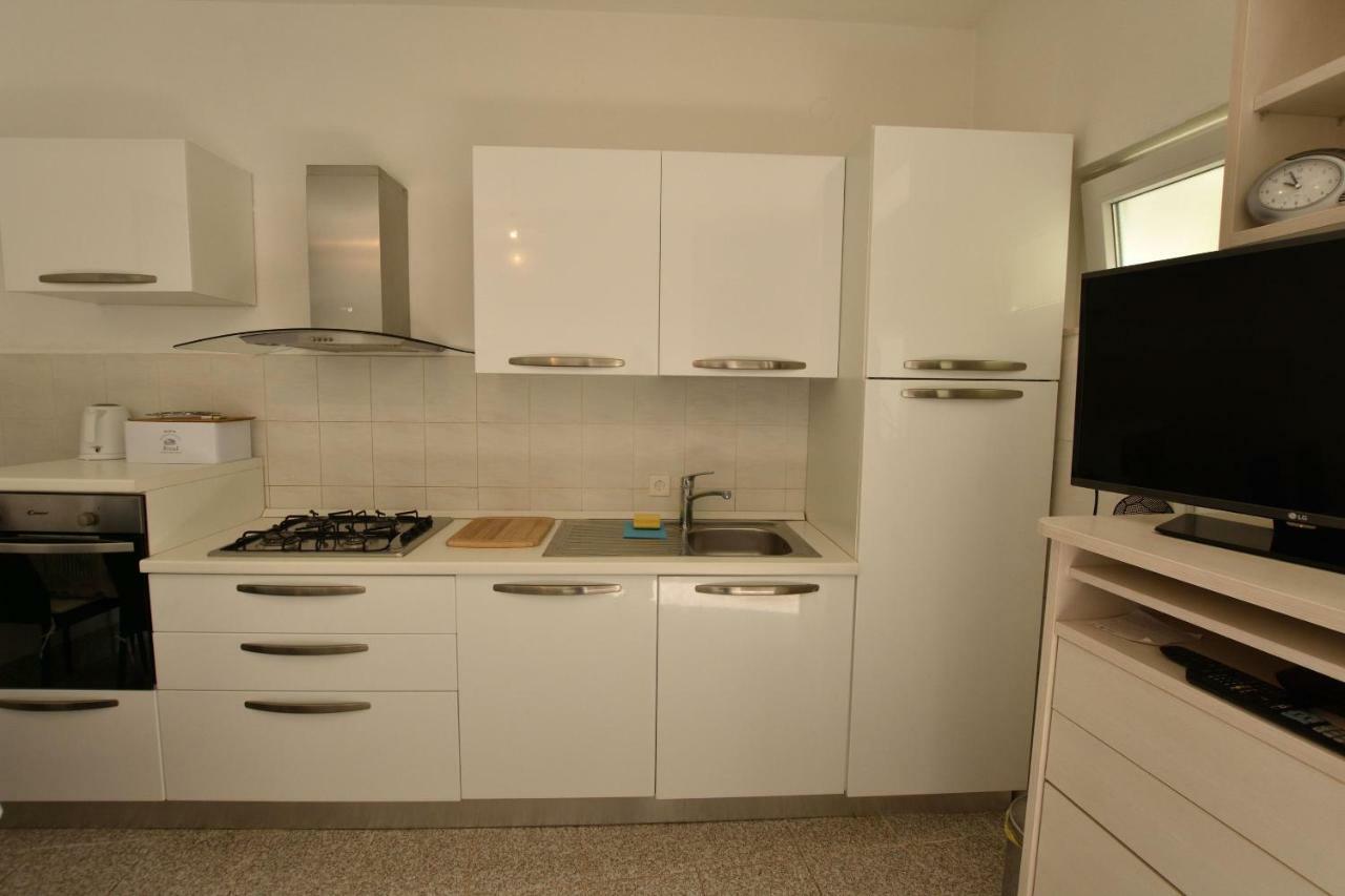 Apartment Milka Primošten Esterno foto